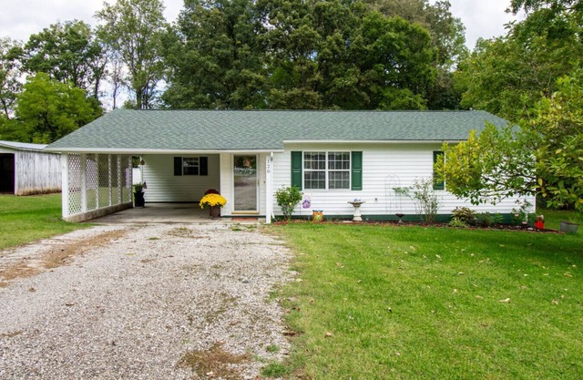 Welcome to The Hideaway in Harriman, TN