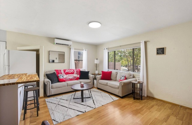 Welcome to The Lobo Den