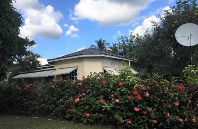 Welcome To Your Peaceful Getaway Near The Beach & Mountainside