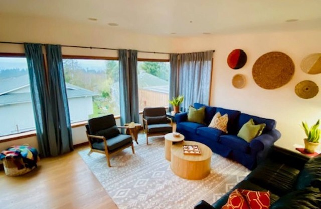 Welcoming, Relaxing Retreat with Luxury Views