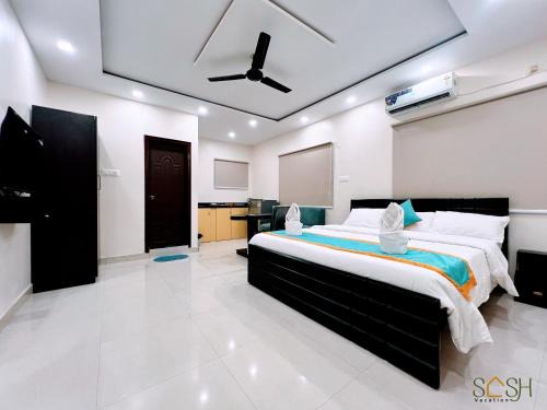 Well-equipped Apartments AC, WiFi, Smart TV & More