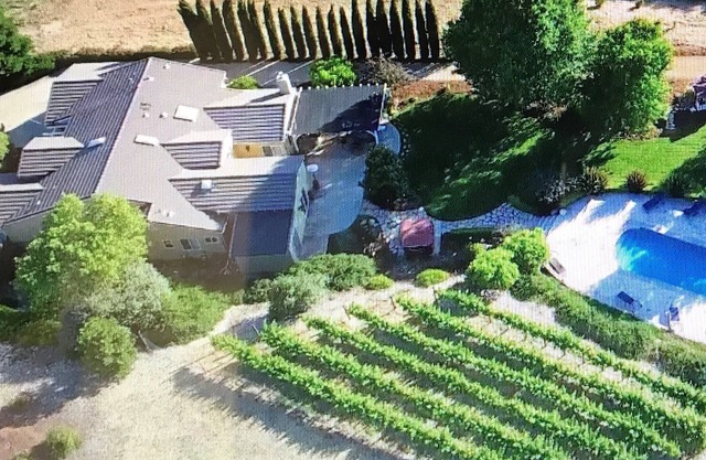 West Templeton Wine Retreat: 4BR/3BA, Pool & Hot Tub