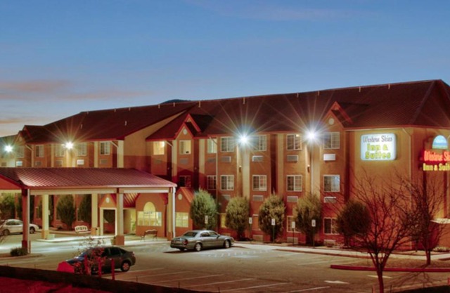 Western Skies Inn & Suites