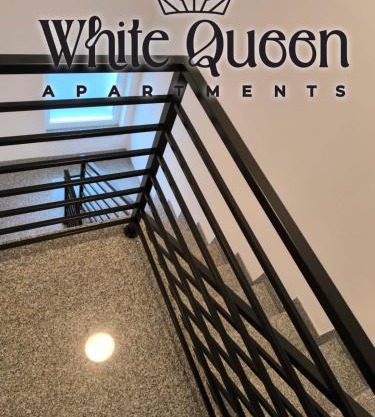 White Quenn Apartments
