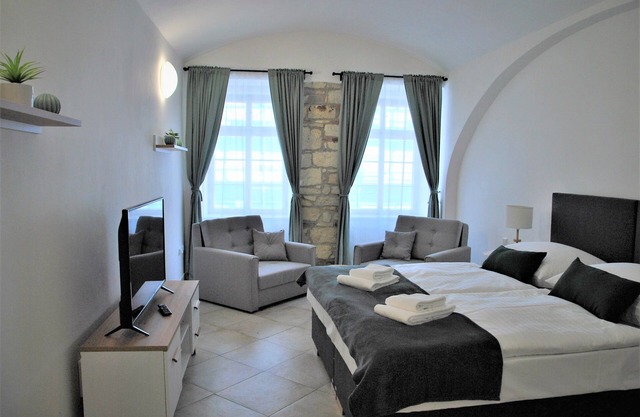 White Swan Boutique Apartments
