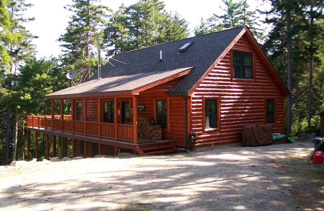 'Wickyup' - Log Cabin onTunk Lake in DownEast Maine