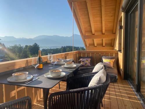 Wiese I Sauna I Berg-Seeblick I Natur I Parken