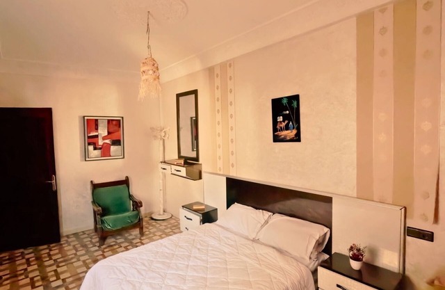 WIFI Double Bed Room , WHERE SURF & ART.