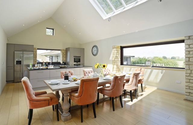 WIllersey Farmhouse, Sleeping 8 people.