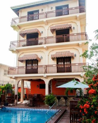 Windjammer International Cuisine & Comfort Inn