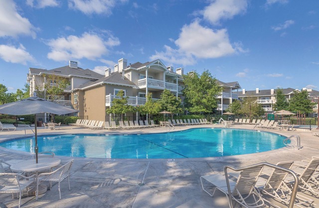 Windsor, CA: Sonoma 1 Bedroom Condo w/Fireplace, Resort Pool, Spa, WiFi & More!