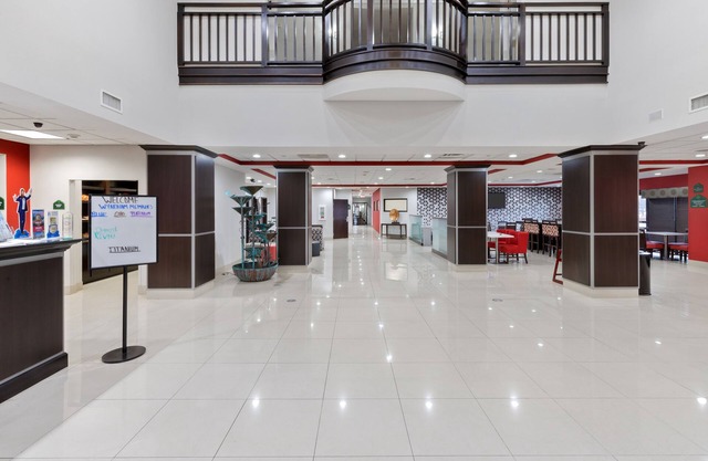 Wingate by Wyndham Lake Charles Casino Area
