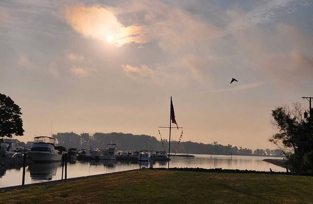 Wonderful 3-bedroom house in Catawba Island with great views.