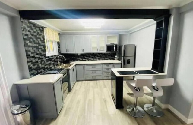 Wonderful 4-bedroom combined apartment with AC in Carnbee