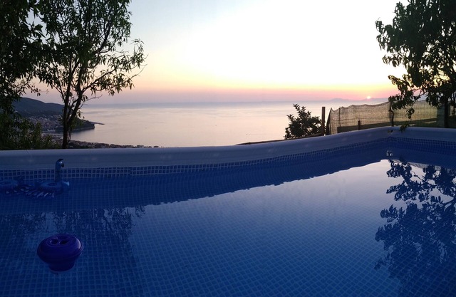 🤩WONDERFUL APP. TO WITH POOL AND GARDEN WITH CAPRI VIEW AND AMALFI COAST