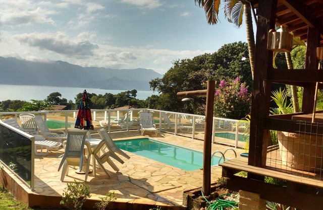 WONDERFUL HOUSE WITH VIEW TO THE SEA WITH SWIMMING POOL AND NEAR THE BEACH OF THE CURRAL.