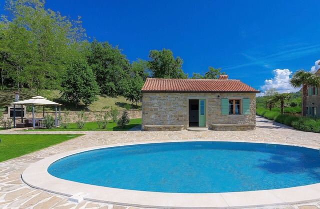 Wonderful private villa with private pool, A/C, WIFI, TV, patio, pets allowed and panoramic view