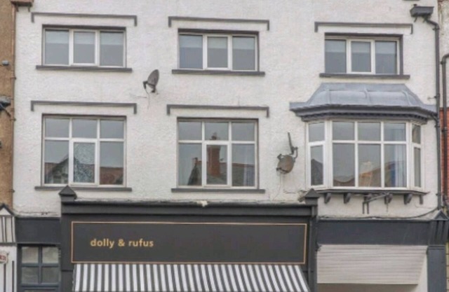 Wonderful spacious apartment 1 minute from the beach