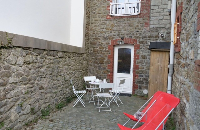 Wonderful villa for 5 guests with WIFI, TV, terrace and pets allowed
