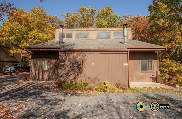 Woodland Retreat (#98B) | Quiet area | Minutes to Bryce Resort!