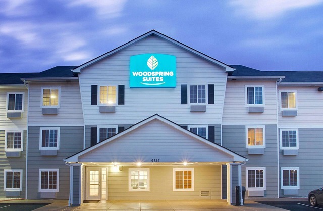 WoodSpring Suites Cincinnati Fairfield