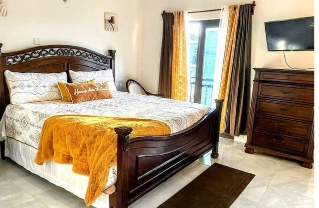 Wynter'sEscape! 2BR w/pool & beach access near PuertoSeco Beach! w/24-hrsecurity