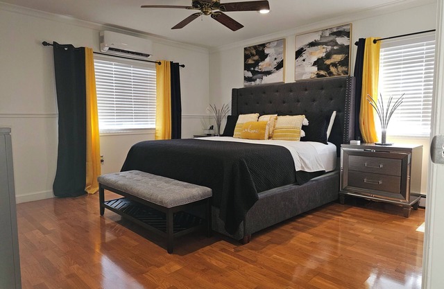 XL 5⭐ NEAR JFK 5 MINS, AC, PVT PARK, MODERN, NEAR NYC HUBS, MALLS, QUIET, SAFE