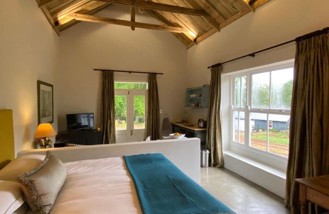 Yellowwoods Farm - THE GOAT HOUSE