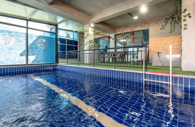 Yeosu Wellstay Pool Villa