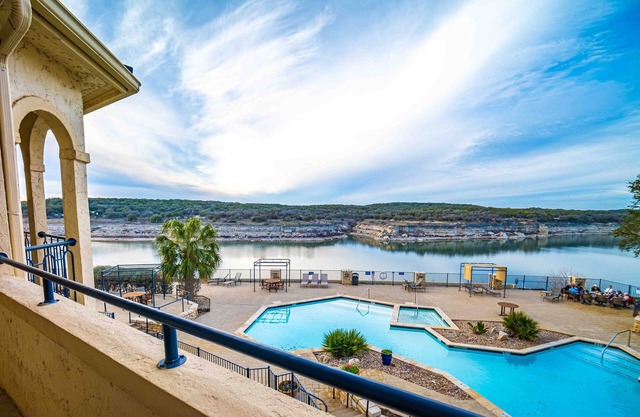 Your Happy Place | 2 Bed, 2 Bath