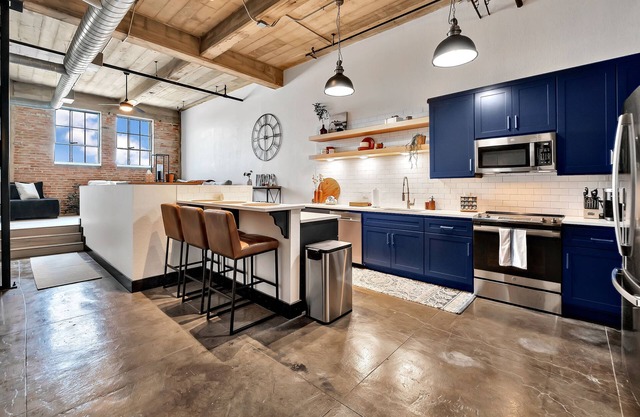 Your Journey Begins Here- Walking Distance to Silos