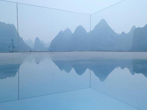 Yuanjing Yishu Hotel