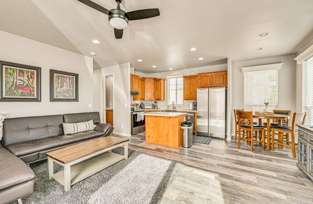 Yuma Home w/Fire Pit & Outdoor Community Pool!