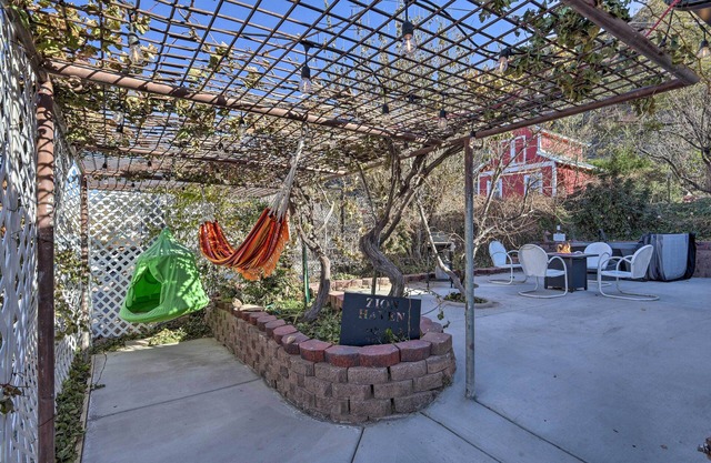 'zion Haven' w/Fire Pit: 23 Mi to Nat'l Park!
