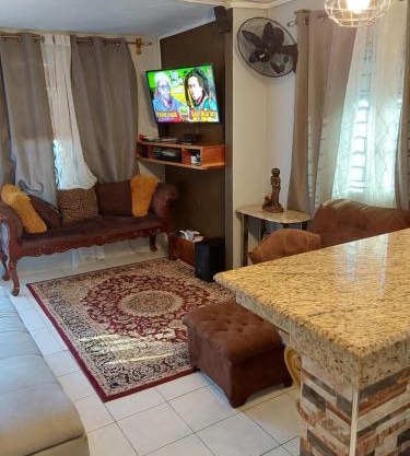 Zipcode Hideaway Guesthouse