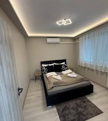 Zora Apartman