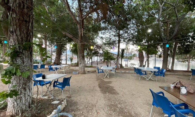 Aydincik Hotel | Ünlü Konaklama Kafe