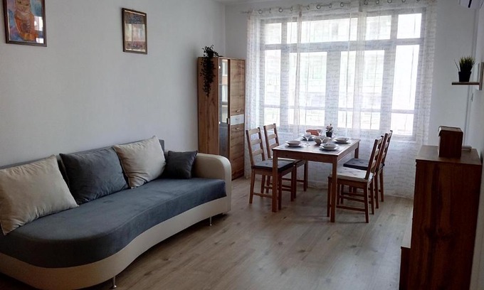 Pomorie Apartment | Апартамент Арина