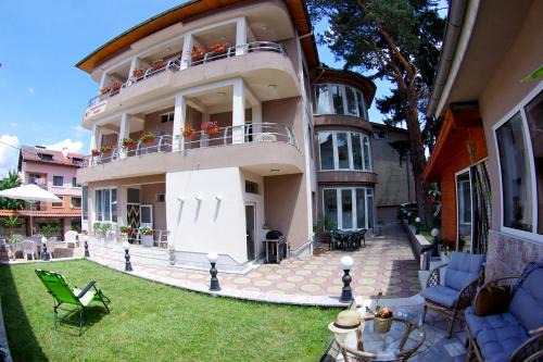 Velingrad House | Приятелската къща