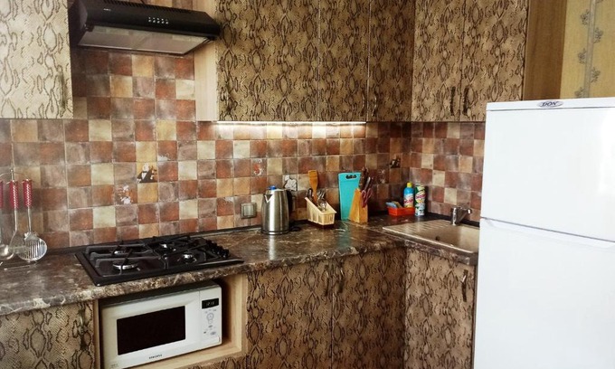 Probuzhdeniye Apartment | проспект Химиков 3/1