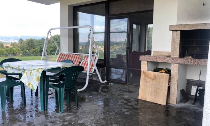 Tsigov Chark House | Разполага с тераса ВИЛА РЕЛАКС