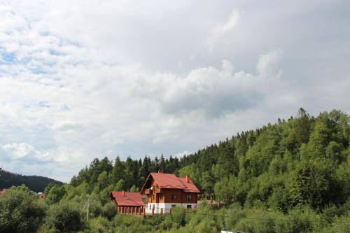 Skhidnytsya House | Садиба Леонтія