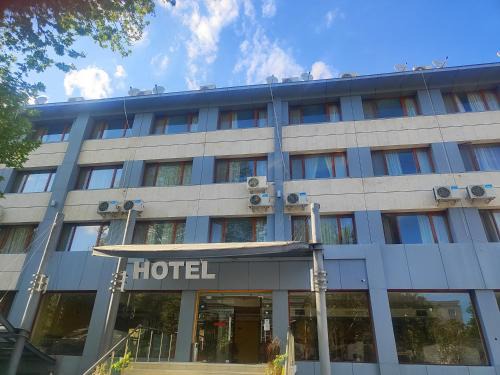 Kardzhali Province Hotel | Хотел Устра