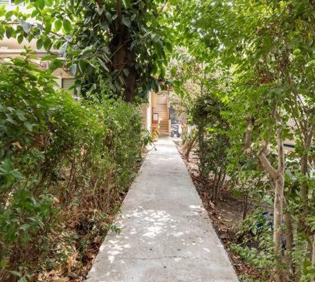 Kiryat Ata Apartment | דירה קטנה ופסטורלית, הממוקת בלב העיר