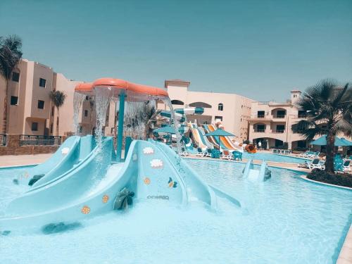 Ain Sokhna Ski Chalet | العين السخنة palm beach resort شاليه عائلات فقط