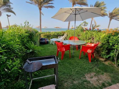 Zafarana Resort | شالية العين السخنة قرية بيلاجيو عائلات صف اول على البحر