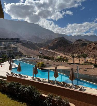 Ataqah Resort | شاليه بقريه المونت جلاله