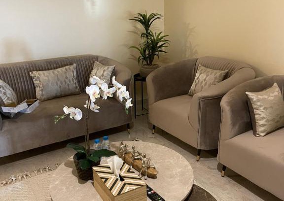 Riyad Al Khabra Apartment | شقة فندقية غرفتين نوم وغرفة معيشة ومدخل خاص وباركنج سيارة