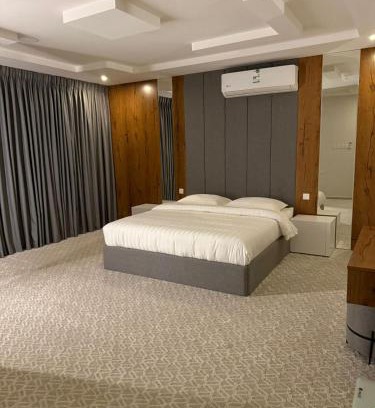 Buraydah Apartment | شقق كورال