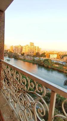 Old Cairo Apartment | شقه بوسط المدينة على النيل مباشره